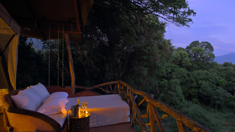 Skybeds | Sleep under a million stars